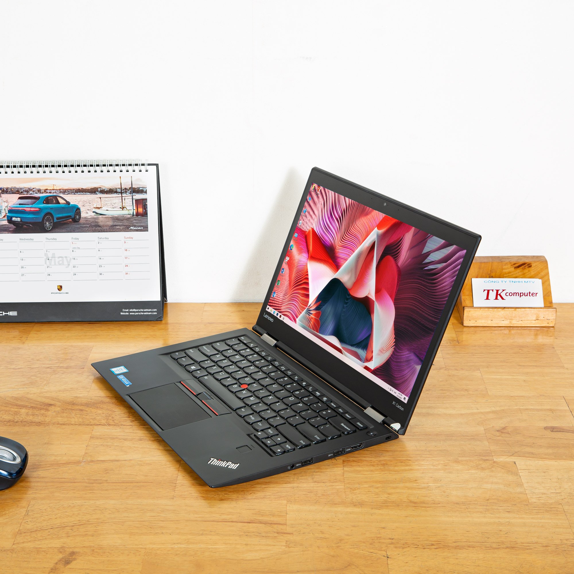 Lenovo Thinkpad X1 Carbon Gen 4 - Laptop chuyên văn phòng giá rẻ